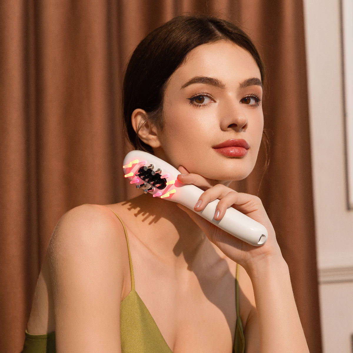 Deep Nourishment – Electric Heat Massage Comb